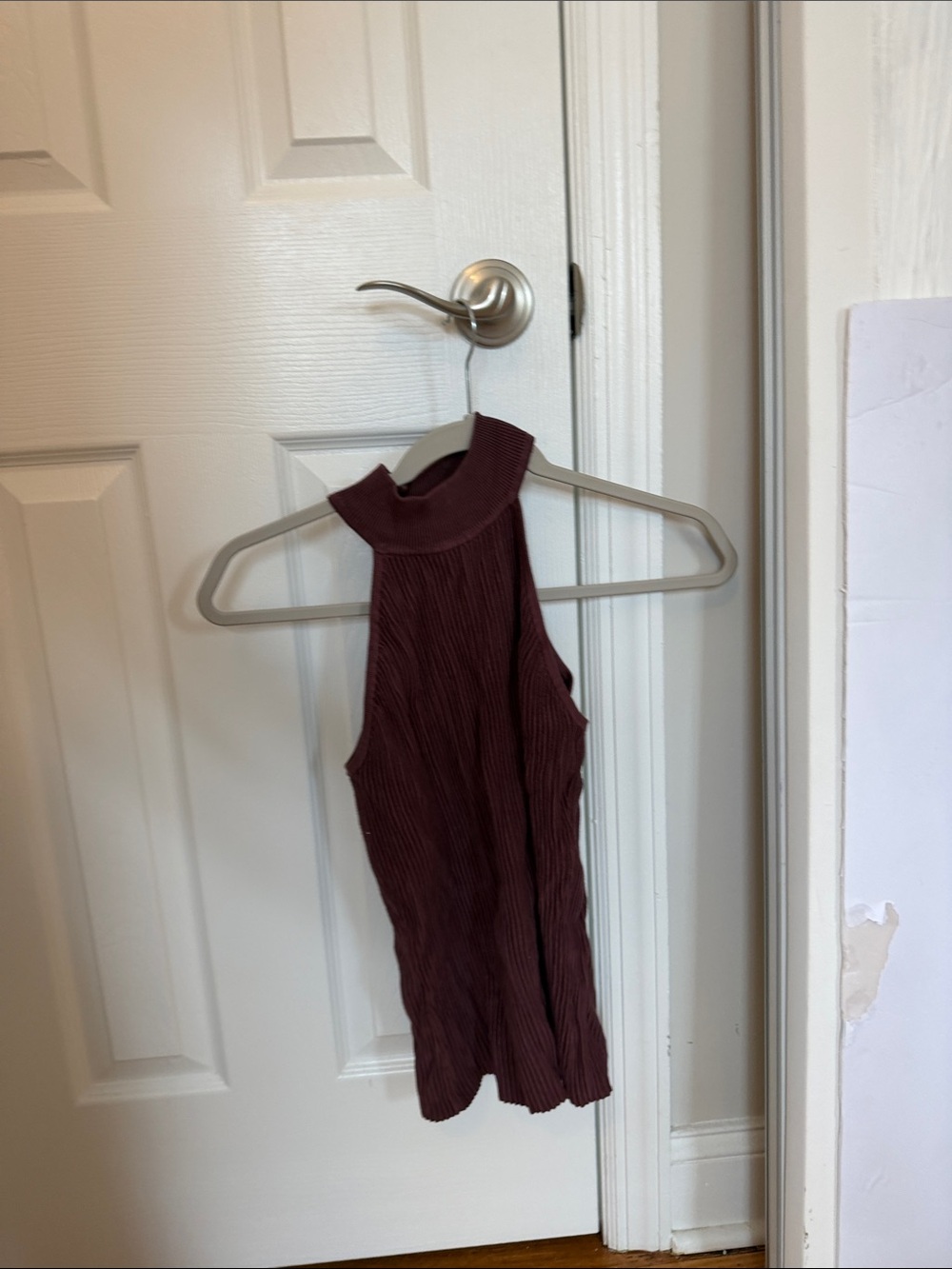 Ribbed Mock Neck Sleeveless Top - Burgundy